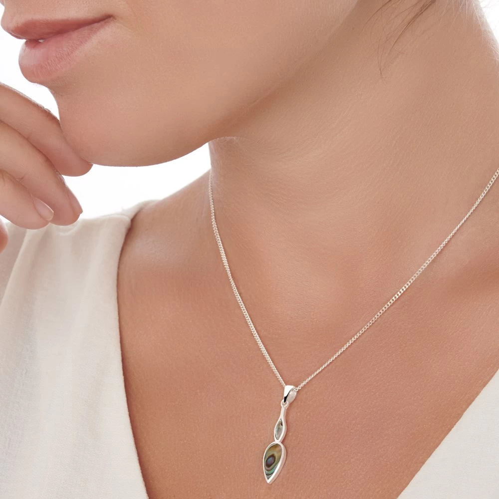 Elven Flame Pendant - Image 5